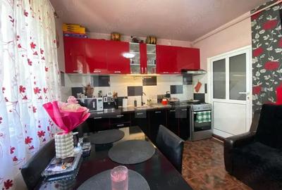 Casă cu 4 camere cu Canalizare în Baciu - 5