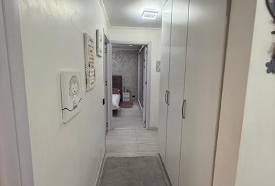 Apartament cu 3 camere decomandat, mobilat în Central