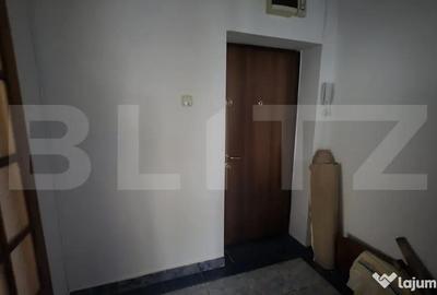 Apartament cu 3 camere decomandat în Micro 15 - 7