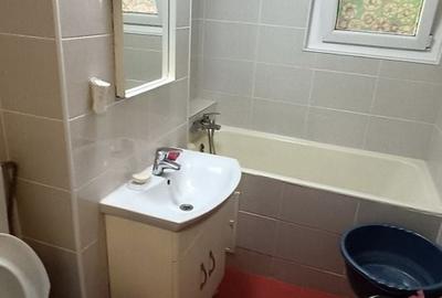 Inchiriere Apartament Decomandat zona Emil Racovita - 53 mp - 3