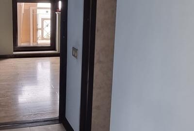 Apartament cu 4 camere semidecomandat în P-ța Victoriei - 13