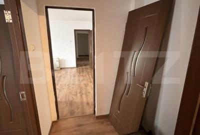 Apartament 3 camere complet renovat - 70 mp utili (cu balcon) - Etaj 1, zona Han - 13