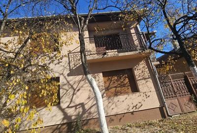 Casă cu 1 camere cu Teren 550 Mp în Central - 9