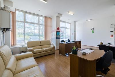 Spațiu comercial, de 38 mp, în Craiter - 2