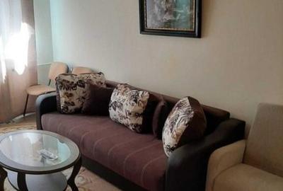 Garsoniera de inchiriat zona 1 Mai - 4