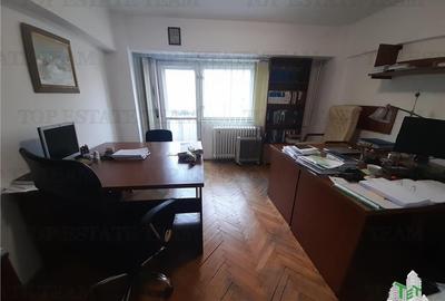 Piata Unirii  chiar la metrou in exclusivitate vanzare 2 camere cu loc de parcar - 1