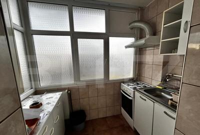 Apartament cu 2 camere decomandat, mobilat în Victoria