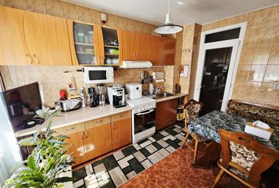 Apartament cu 3 camere decomandat în Exterior Vest - 2