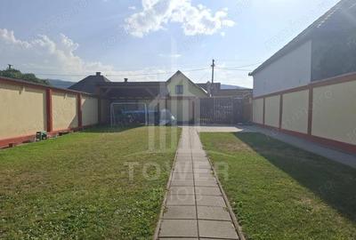 De vanzare casa in Orlat, cu teren generos de 2200 mp ?i panorama deosebita! - 2