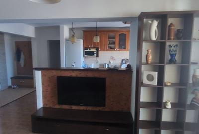 Apartament cu 3 camere decomandat în Exterior Vest - 8