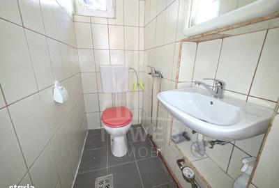 Spațiu comercial, de 25 mp, în Central - 3