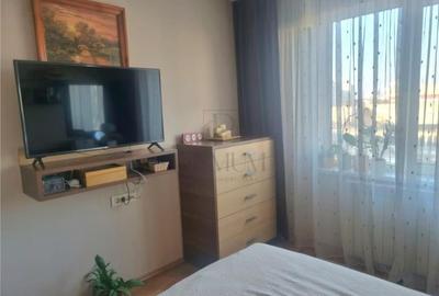 CIRCUMVALATIUNII - ETAJ 6 - LIFT - 3 CAMERE - RENOVAT - DECOMANDAT - CLIMA - 3