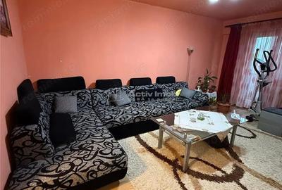 Apartament cu 3 camere decomandat în Aradul Nou