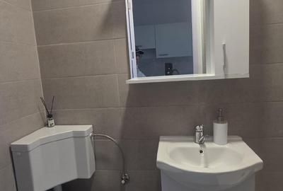 Garsonieră semidecomandată în CET - 6