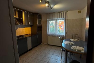 Apartament cu 3 camere decomandat în Ghermănești - 4