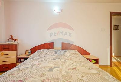 Casă cu 4 camere cu Teren 753 Mp în Prejmer - 15