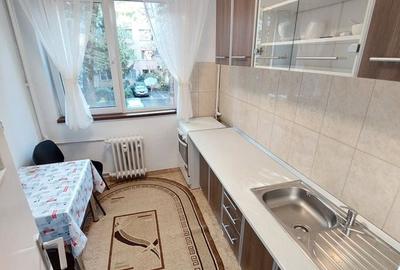 Titan metrou 10 minute mers, Potcoava, foarte curat, 1/4, Intr Badeni - 2