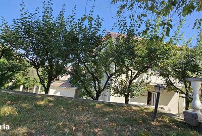 Casă cu 4 camere în Central - 17