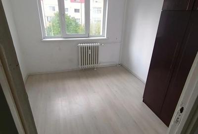 Girocului -Penny,80% Gol-Nemobilat, Decomandat,70 mp,Liber Acum,270 E - 3