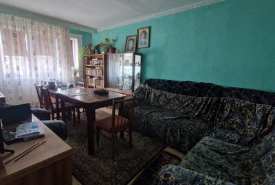 Apartament cu 3 camere decomandat în Păcii - 1