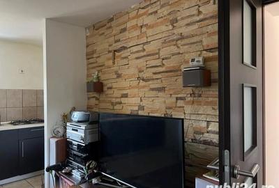 Casă cu 8 camere cu Teren 807 Mp în Balotești - 1