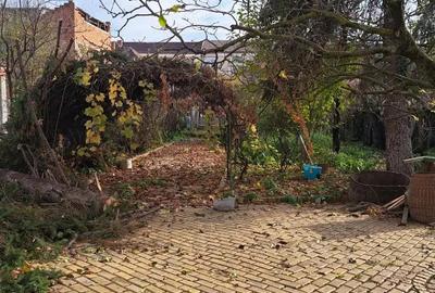 Casa de vanzare cu 3 camere , Str . Nicolae Golescu 168.000 euro neg. - 4