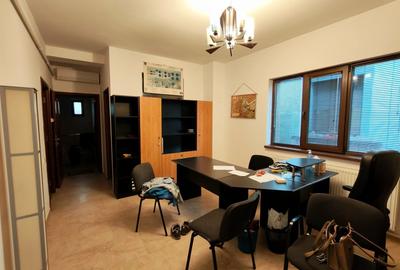 Apartament cu 3 camere decomandat în 13 Septembrie - 3