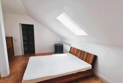 Apartament cu 3 camere semidecomandat în Vasile Aaron