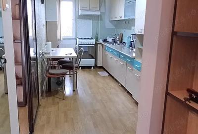 Vand apartament cu 2 camere, zona Lenin Sud - 5