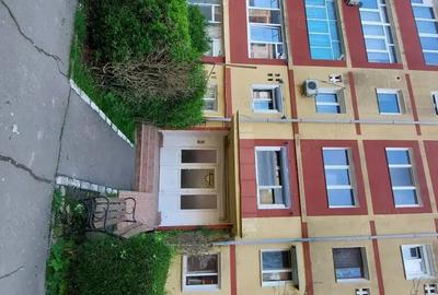 Apartament cu 3 camere semidecomandat în Govândari - 2