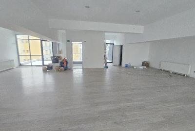 Spațiu comercial, de 450 mp, în Central - 1