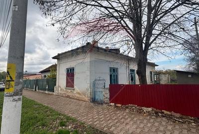 Teren cu constructie, central,  oras Negru Voda-vis-a-vis de Primarie - 3