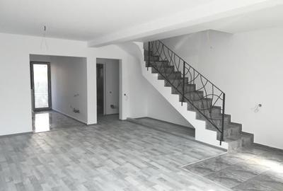 Vanzare -  Casa  - Vila - Prelungirea Ghencea - Dantelei - teren 245mp -215000E - 4