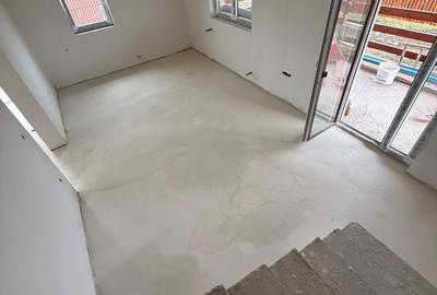 Casă cu 4 camere cu Teren 402 Mp în Central - 10