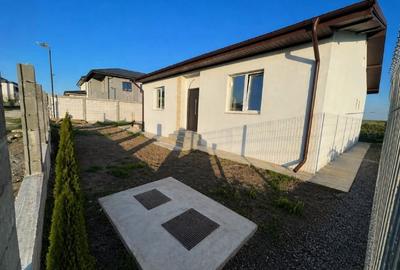 Casă individuală cu 3 camere cu Teren 440 Mp în Cumpăna - 1