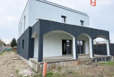 Casă individuală cu 4 camere cu Canalizare în Săcălaz - 2