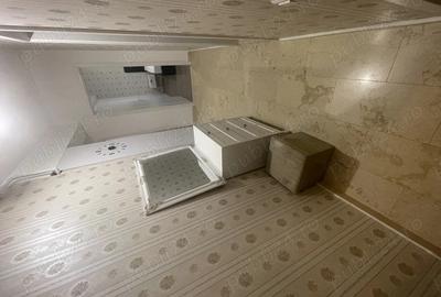 Apartament cu 2 camere decomandat în Roșu