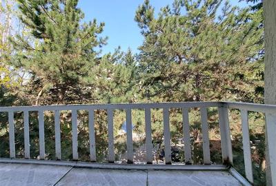 Apartament cu 3 camere semidecomandat în Berceni - 9