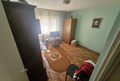 Apartament cu 3 camere decomandat, mobilat în Sud - 1