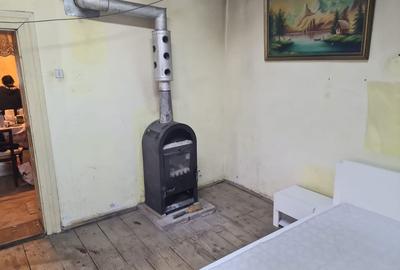 Casă cu 3 camere în Central - 8