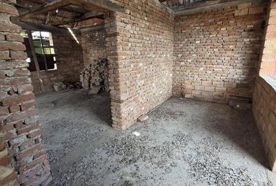 Casă cu 3 camere cu Teren 176 Mp în Central
