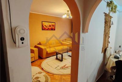 Apartament cu 3 camere decomandat în Unirii Sud - 3