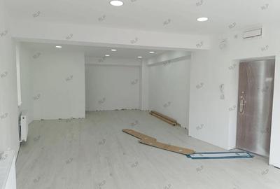Spațiu comercial, de 60 mp, în Centrul Civic - 3