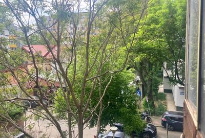 Vanzare apartament 3 camere decomandate zona Rahova-Sebastian - 3