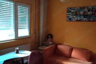 Teren de 1800 mp, în Central - 12