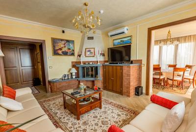 Apartament cu 3 camere decomandat în Central - 1