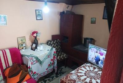Casă cu 4 camere în Stolnici - 3