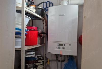Apartament cu 3 camere decomandat în Drăgășani - 2