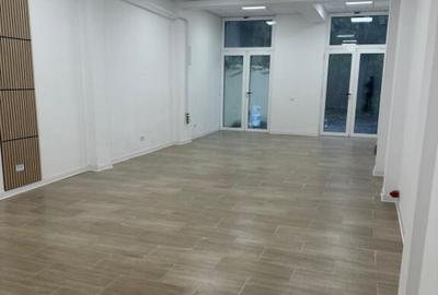 Spatiu comercial de inchiriat, 170 mp, zona 1 Mai - 3