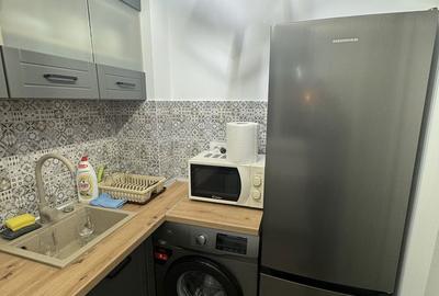 Garsonieră decomandată în Titan - 1